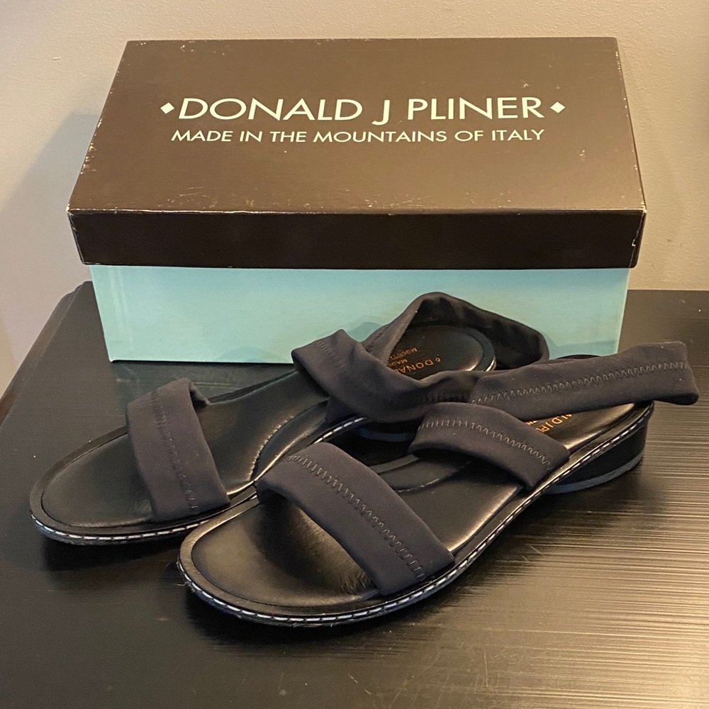 Donald J Pliner Black Strappy Sandals